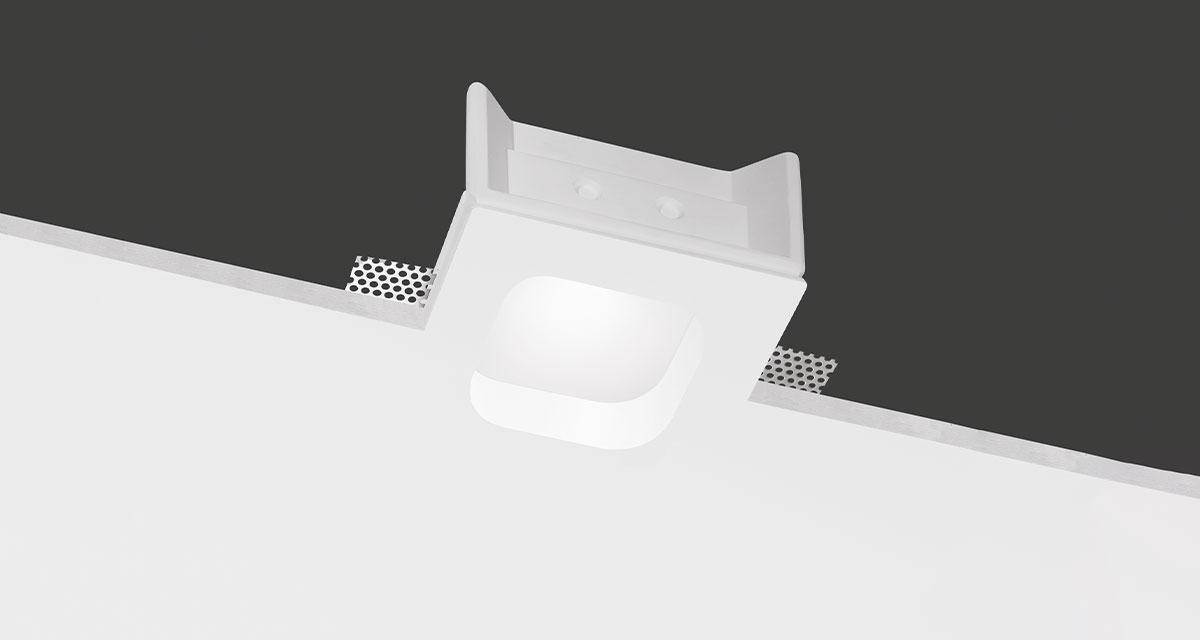 FOCUS | 145 mm squared recessed lighting with rounded light emission hole and 30 mm rearward frosted glass