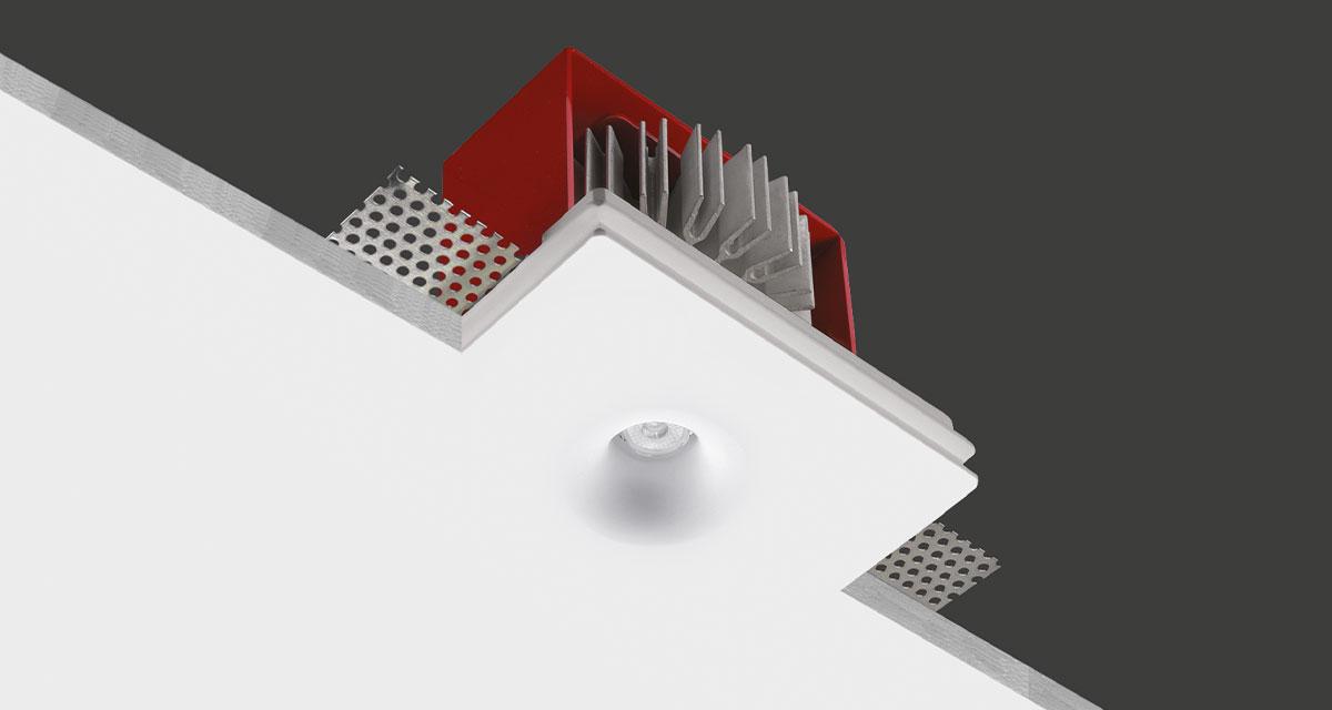GENIUS CURVE | 125 x 100 mm rectangular recessed luminaire with Ø 20 mm curve light emission hole