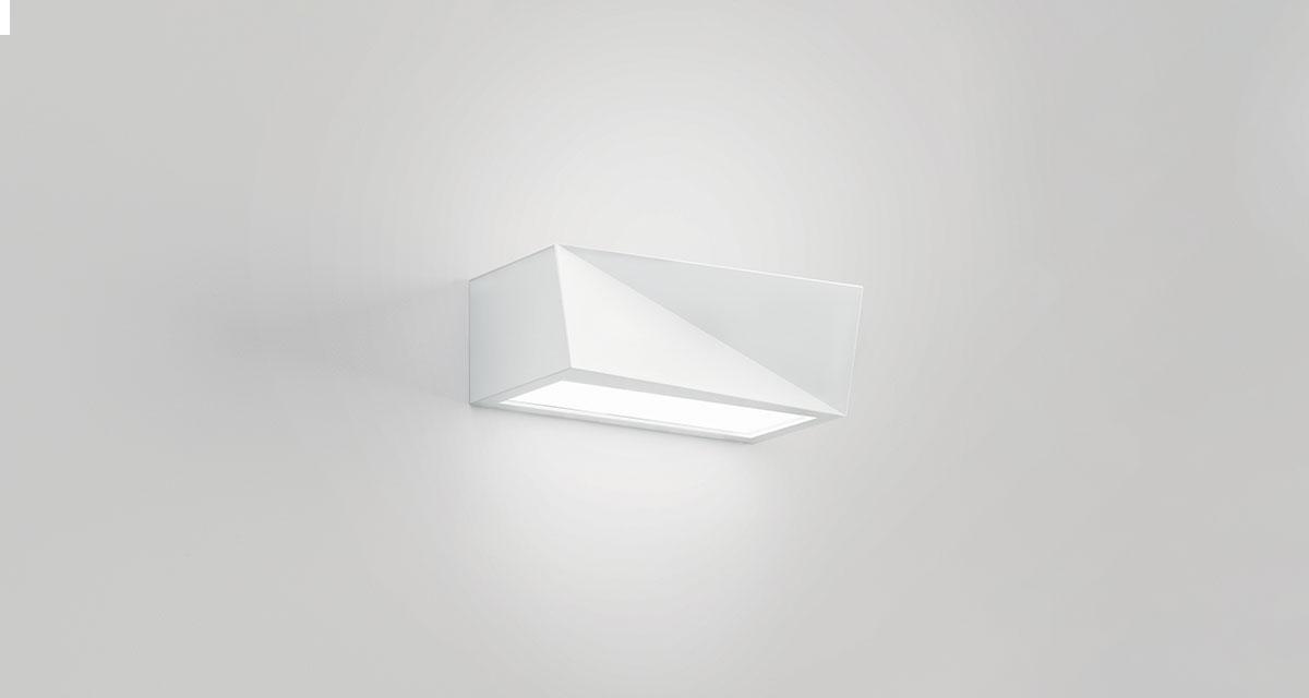 YIN | 250 mm bi-emission luminaire installable on walls with a multifaceted form